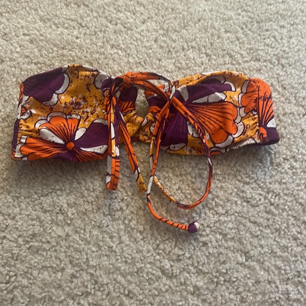 Old Navy swim suit S - Picture 5 of 6